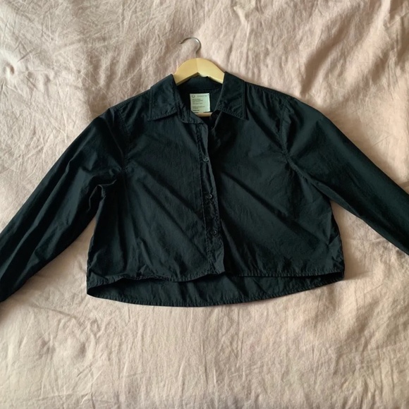 Organic Poplin Crop Button Down - Picture 1 of 3